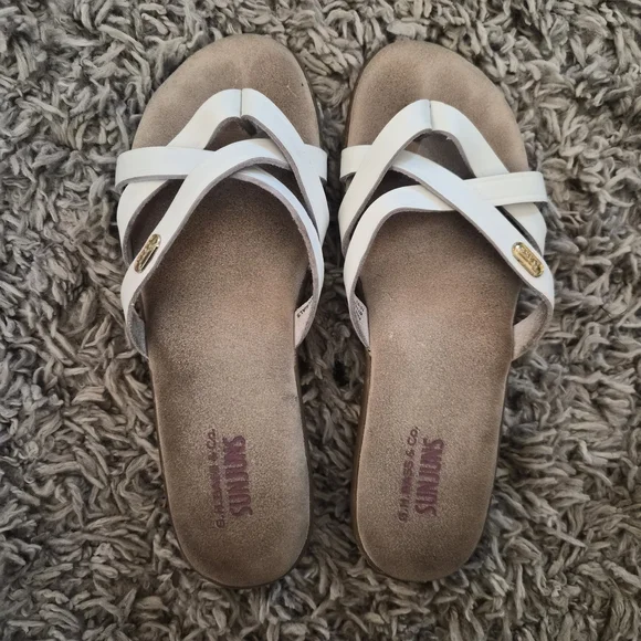 GH Bass Sunjuns White Comfort Sandals Womens Size 8M Crisscross Slides - Picture 1 of 4